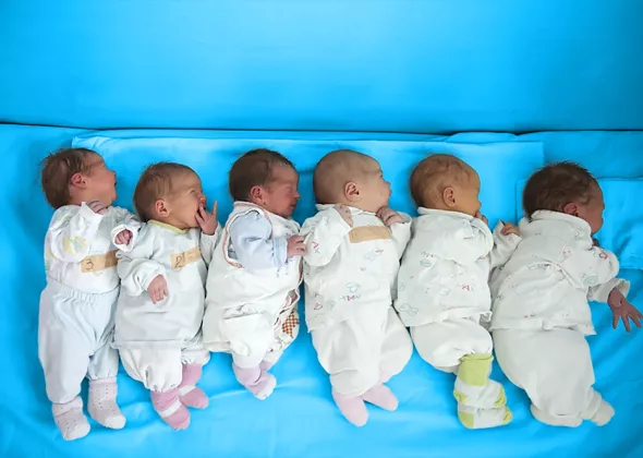 statisch Voorkomen Atlas Mijlpalen in de ontwikkeling van je baby op 4 maanden | UNICEF België